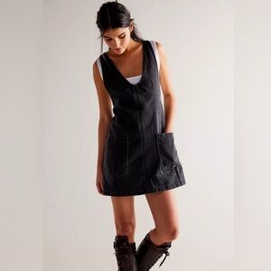 We The Free high roller skirtall - Size L - black denim